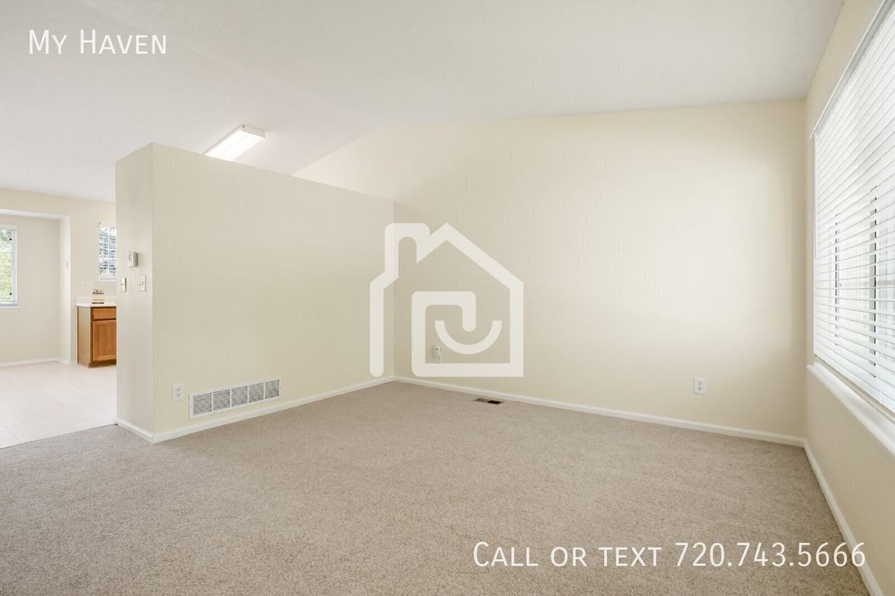 1662 Reliance Cir - Photo 2 of 27