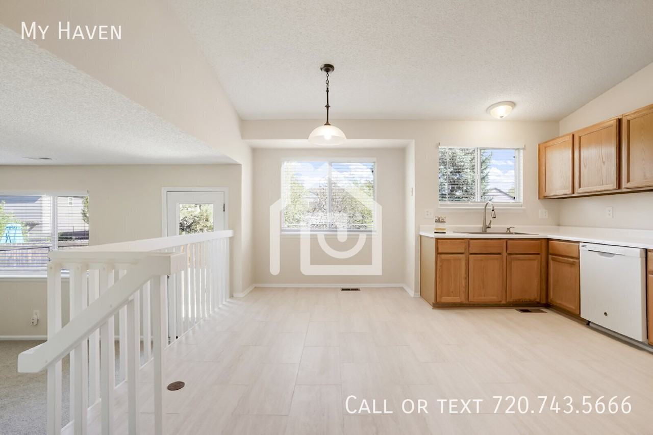 1662 Reliance Cir - Photo 4 of 27