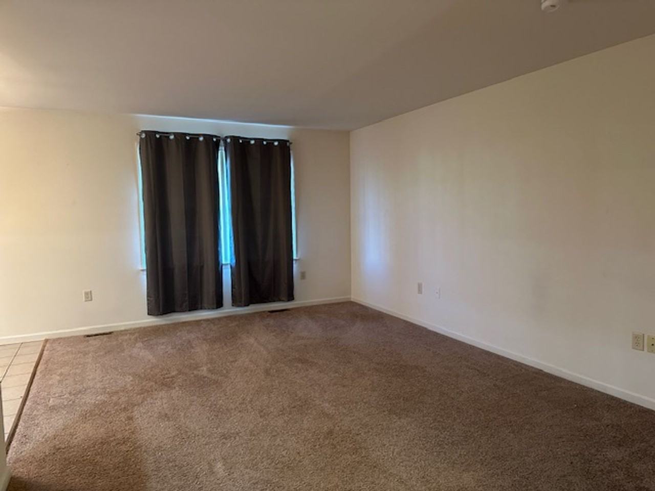 5315 Winthrop Ave - Photo 4 of 23