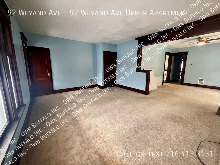 92 Weyand Ave - Photo 5 of 36