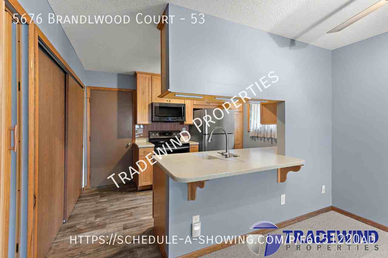 5676 Brandlwood Ct #53 - Photo 4 of 17