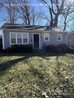 featured image of 1034 W Bank St