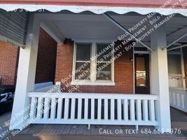 featured image of 240 S 6th St #1