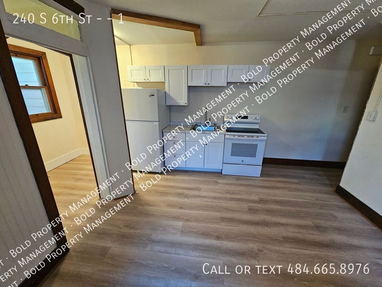 240 S 6th St #1 - Photo 3 of 11