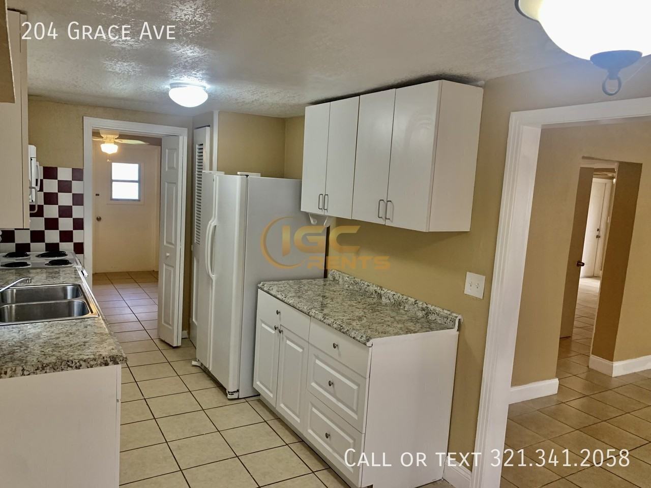 204 Grace Ave - Photo 4 of 10