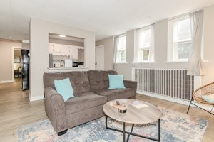 featured image of 201 3rd St #9