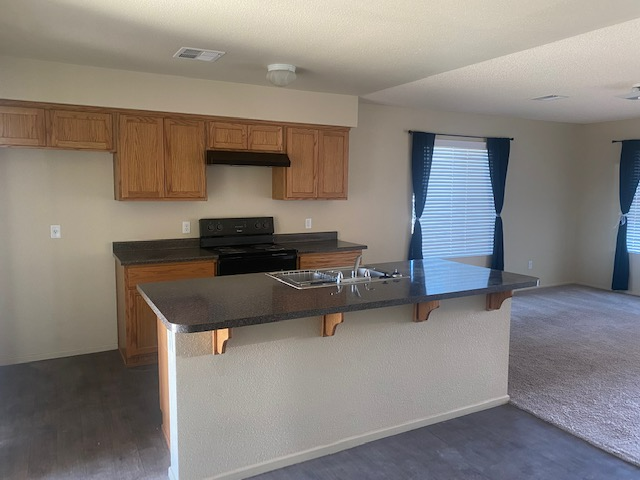 3653 S Hinckley Dr - Photo 5 of 9
