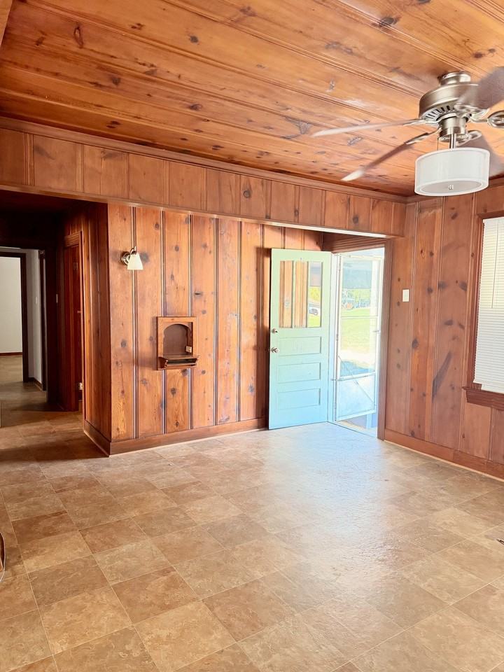9675 Bliss Rd - Photo 6 of 12