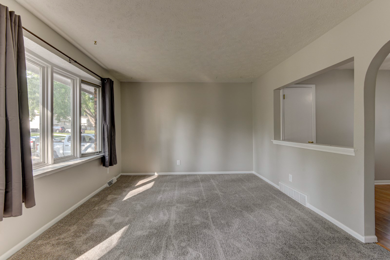 14524 L St - Photo 3 of 30
