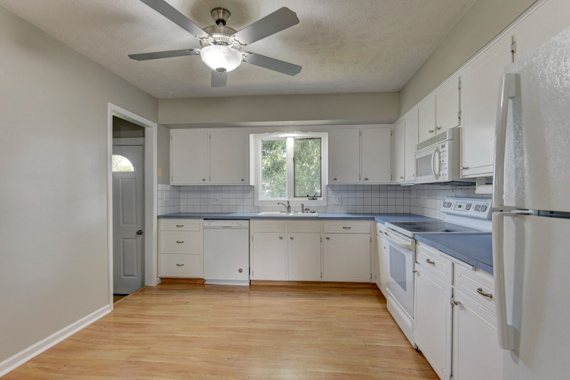 14524 L St - Photo 5 of 30