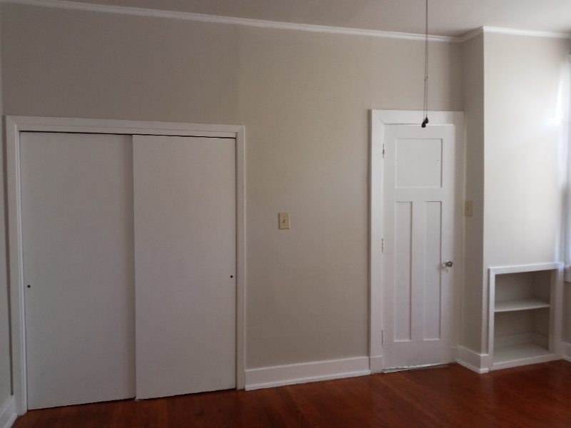 800 N Olympia St #D - Photo 3 of 13
