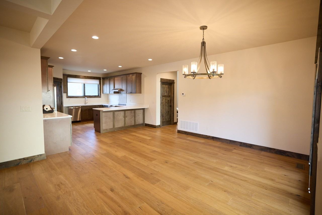5052 Tumblehome Ave - Photo 5 of 16