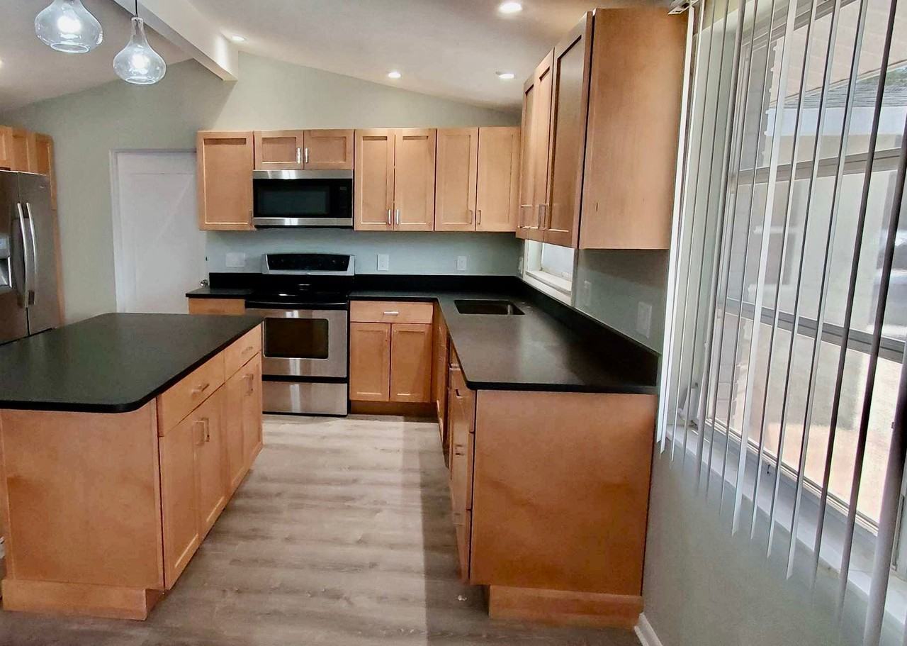 440 Calbira Ave - Photo 3 of 13