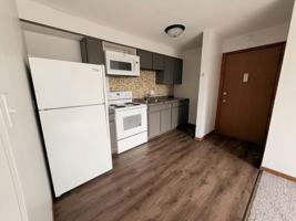 featured image of 1206 14th Ave S #9