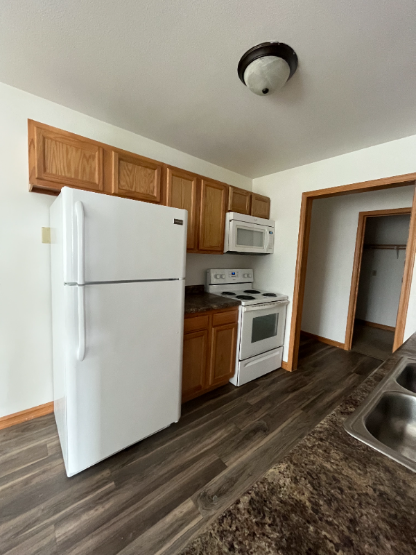 2627 S 17th St #301 - Photo 4 of 15