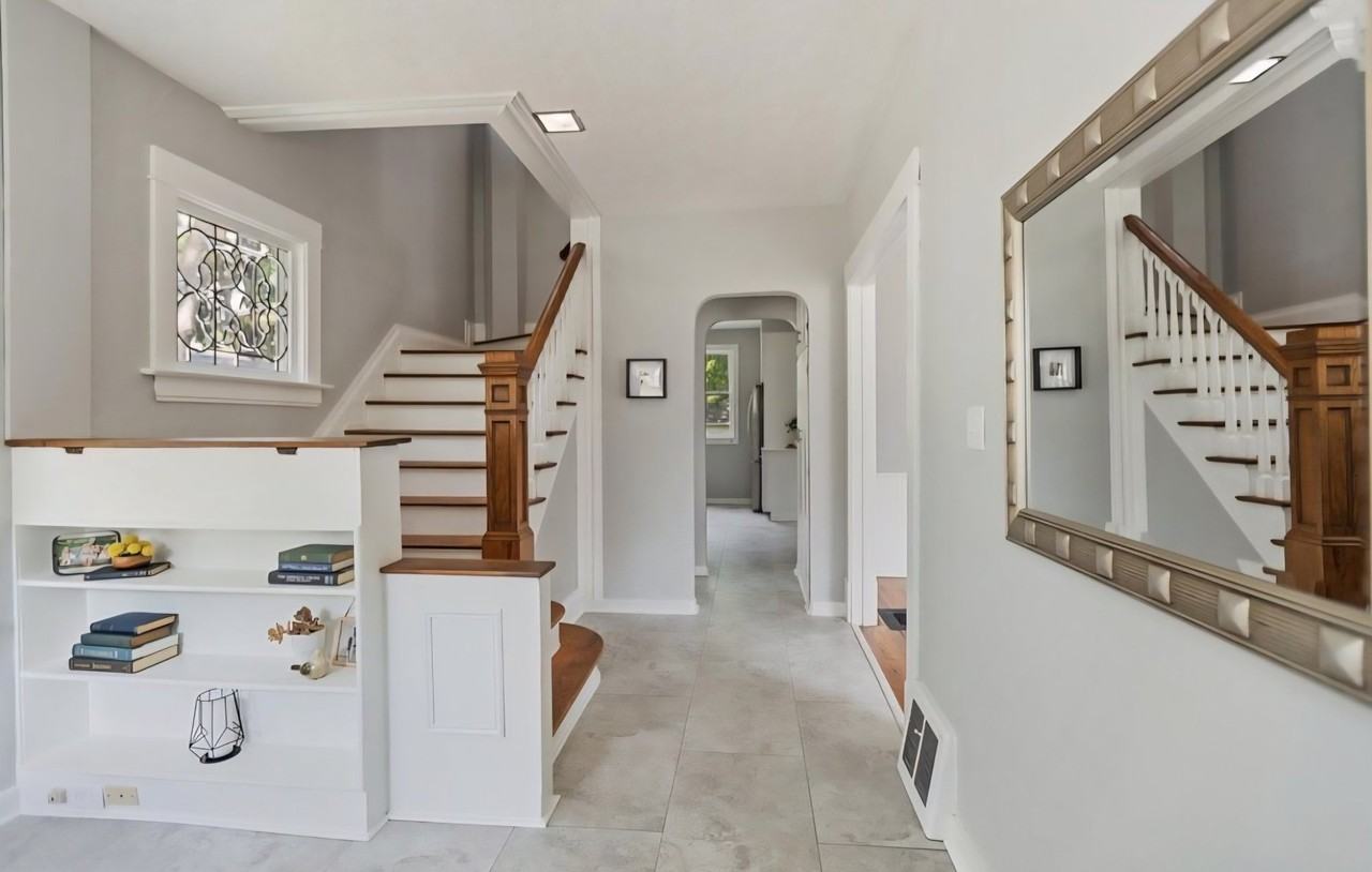 810 7th St Nw - Photo 3 of 20