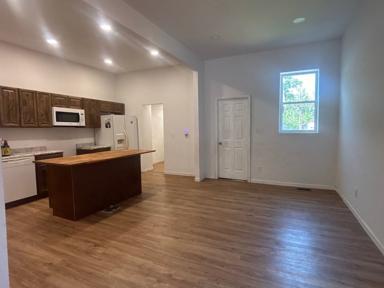7523 Virginia Ave - Photo 4 of 5