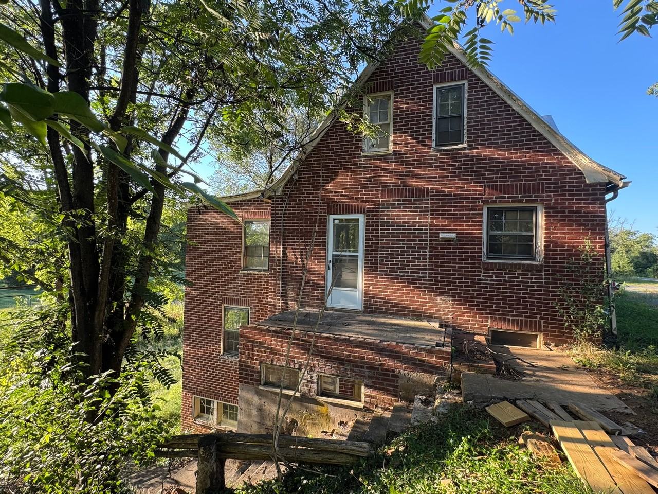 3612 Lee Hwy Weyers Cave - Photo 3 of 4