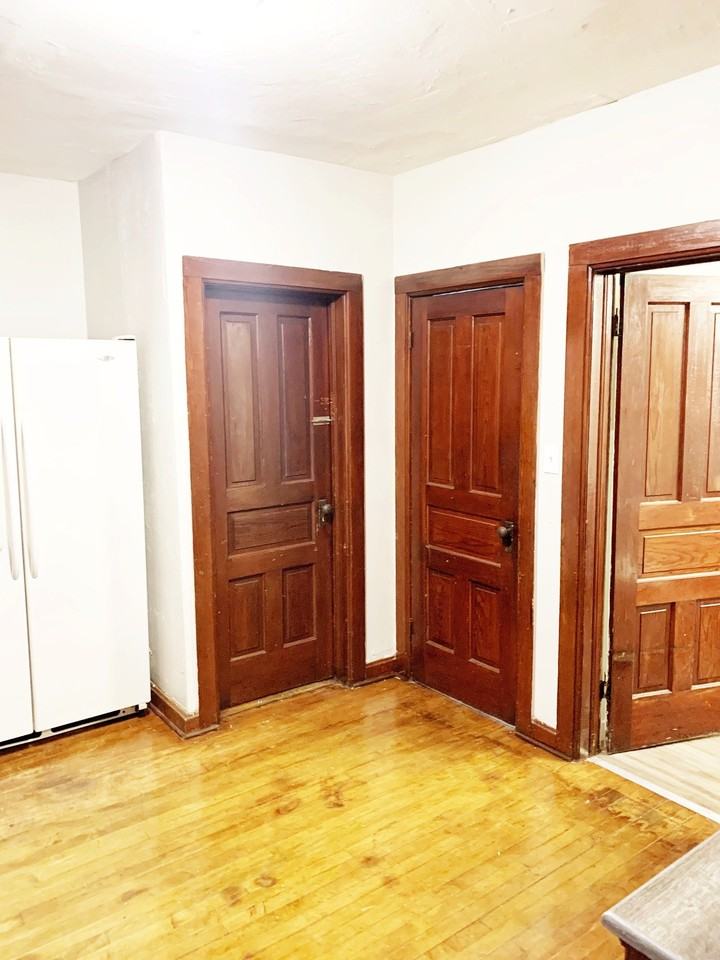 1214 School St - Photo 2 of 20