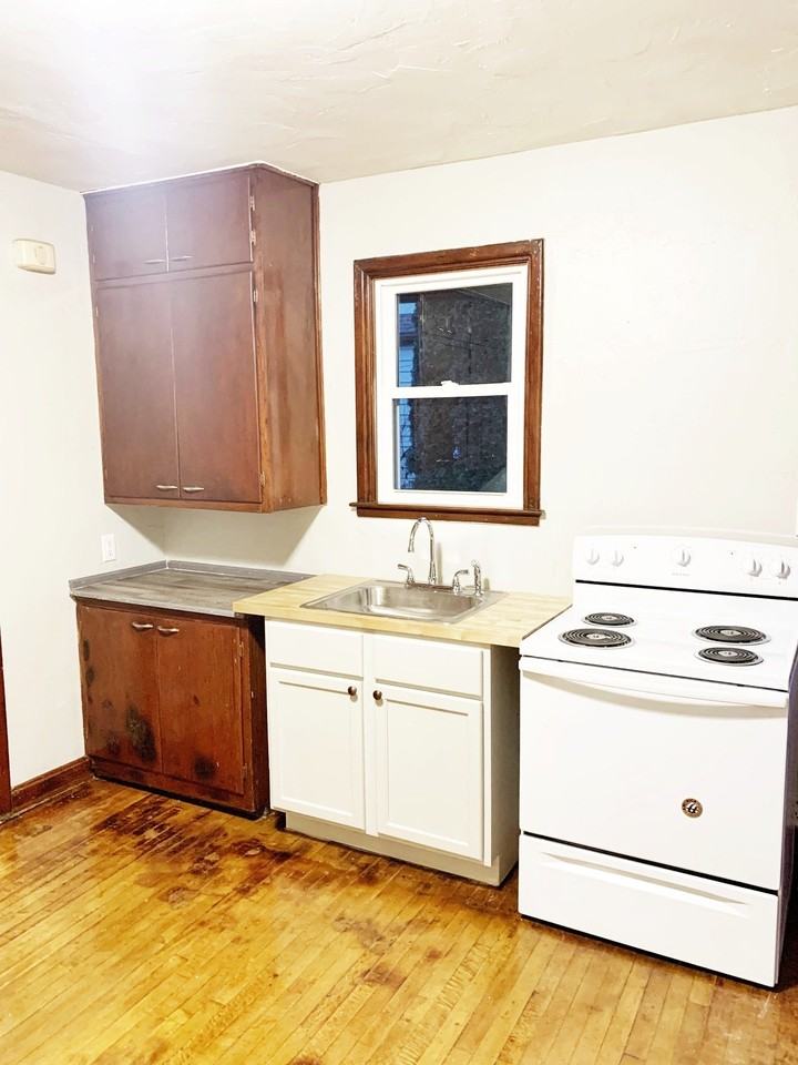 1214 School St - Photo 5 of 20