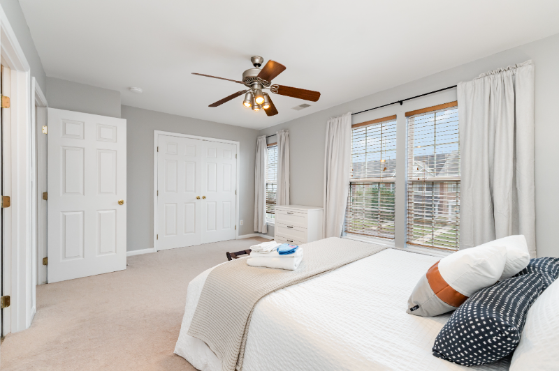 4919 Sunburst Ln - Photo 3 of 20