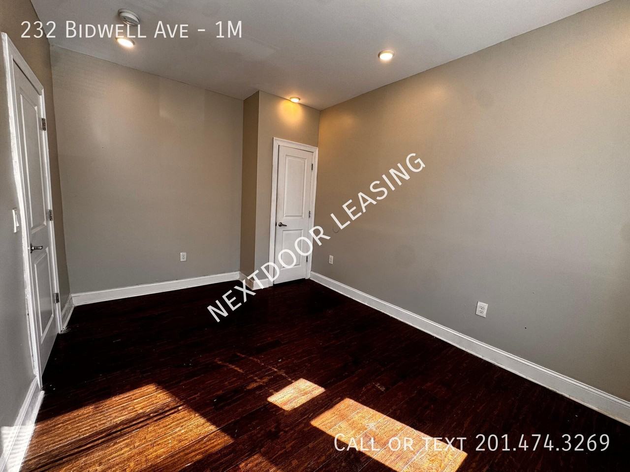 232 Bidwell Ave #1M - Photo 4 of 6