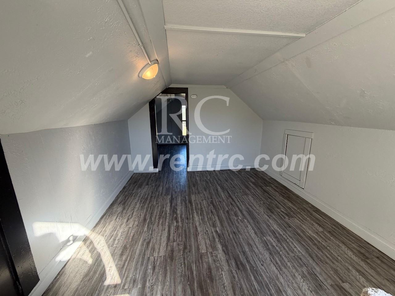 712 Commercial St - Photo 7 of 11