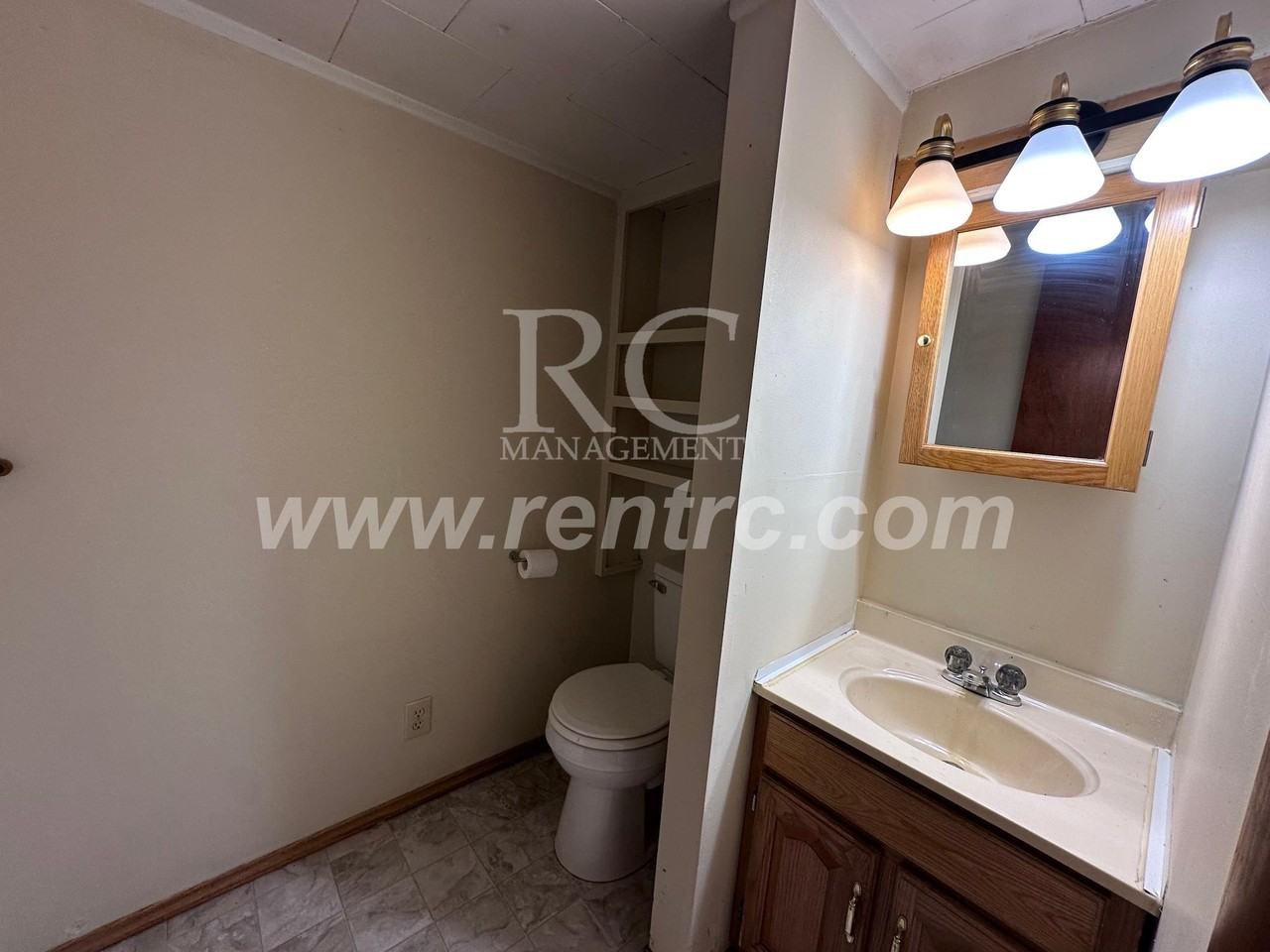 711 Florida St - Photo 6 of 15