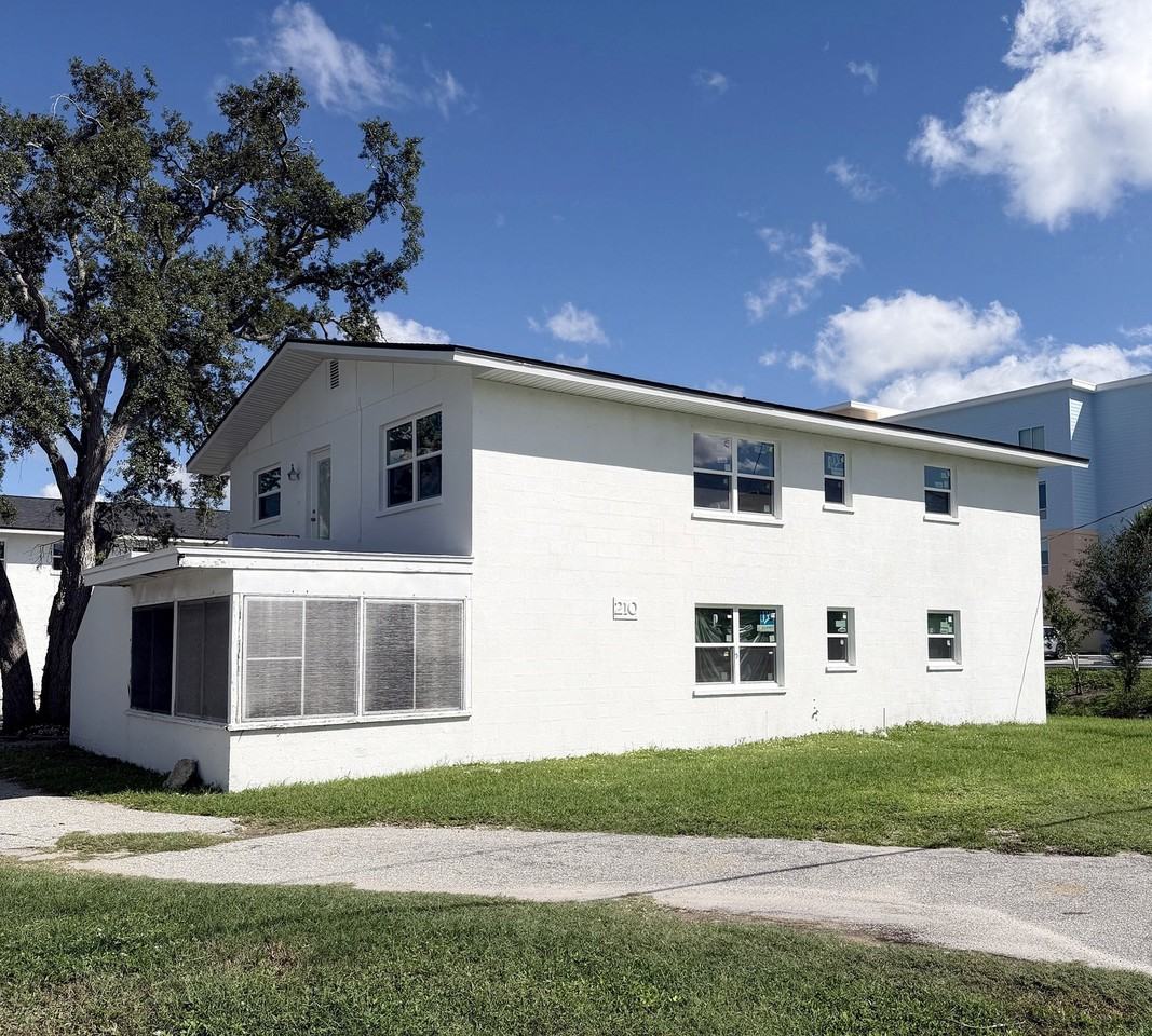 210 Albee Rd W #C - Photo 2 of 18