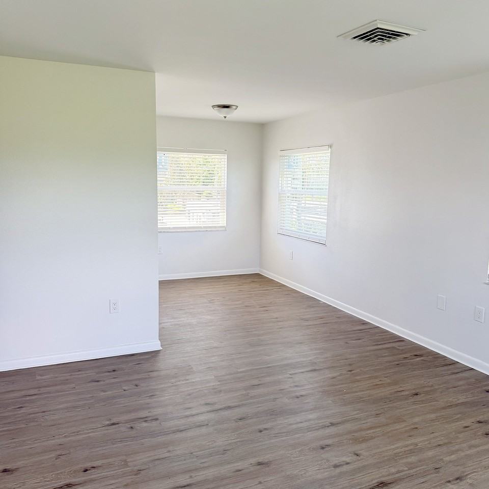 210 Albee Rd W #C - Photo 7 of 18