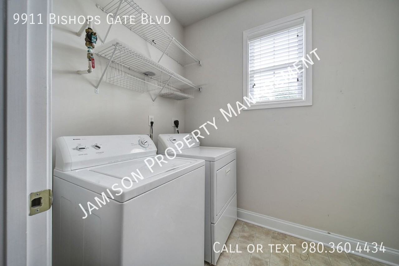 9911 Bishops Gate Blvd - Photo 6 of 27
