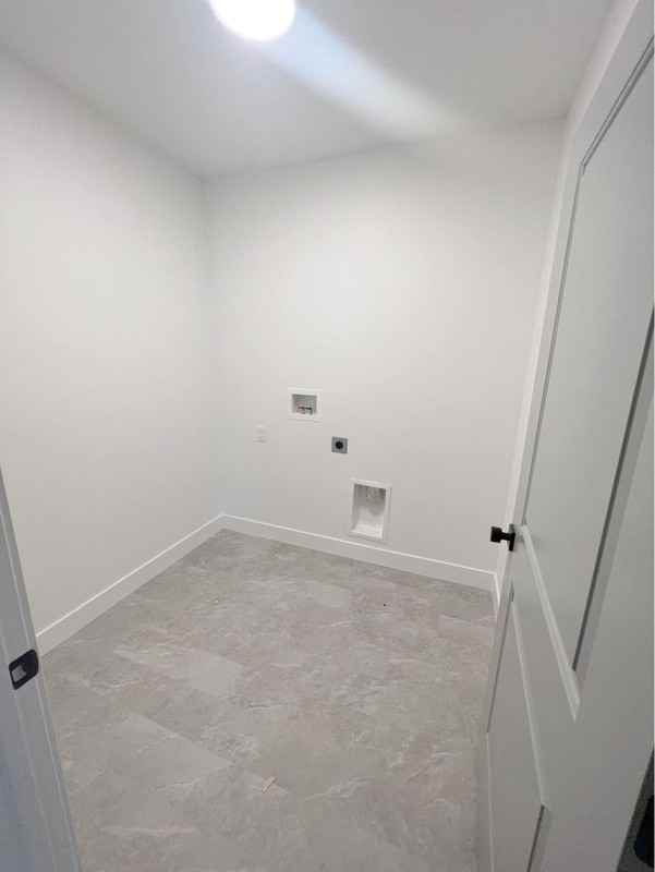 1443 N Alder Way - Photo 2 of 16