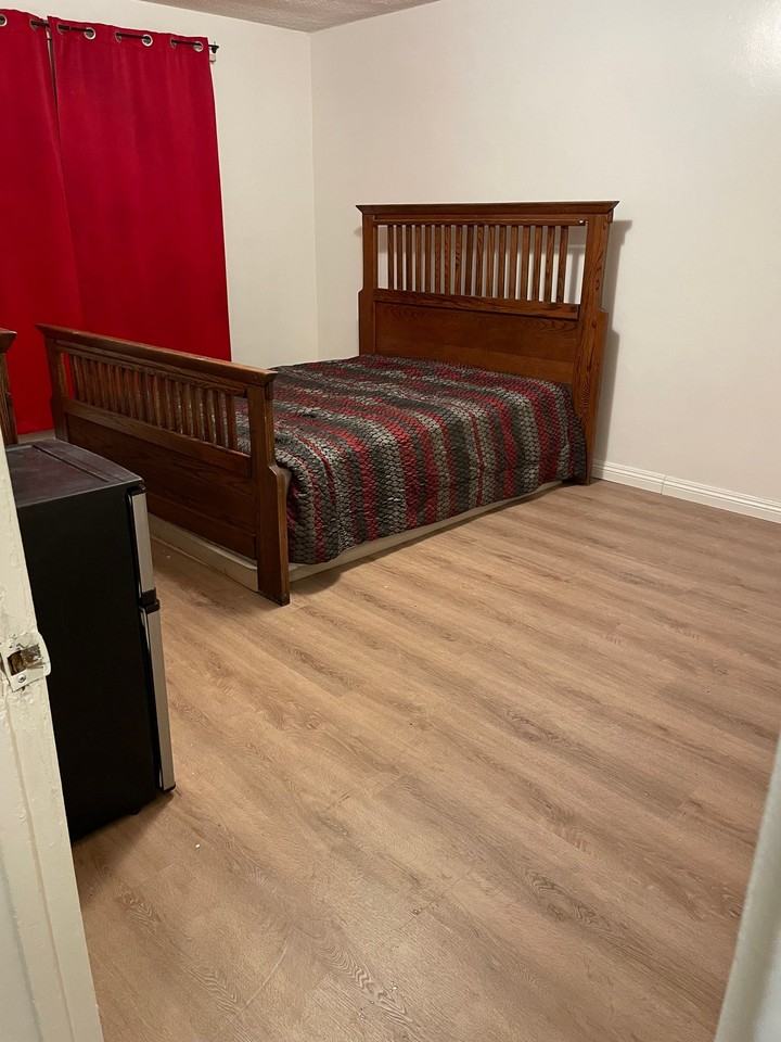 640 Elm Ave - Photo 2 of 11