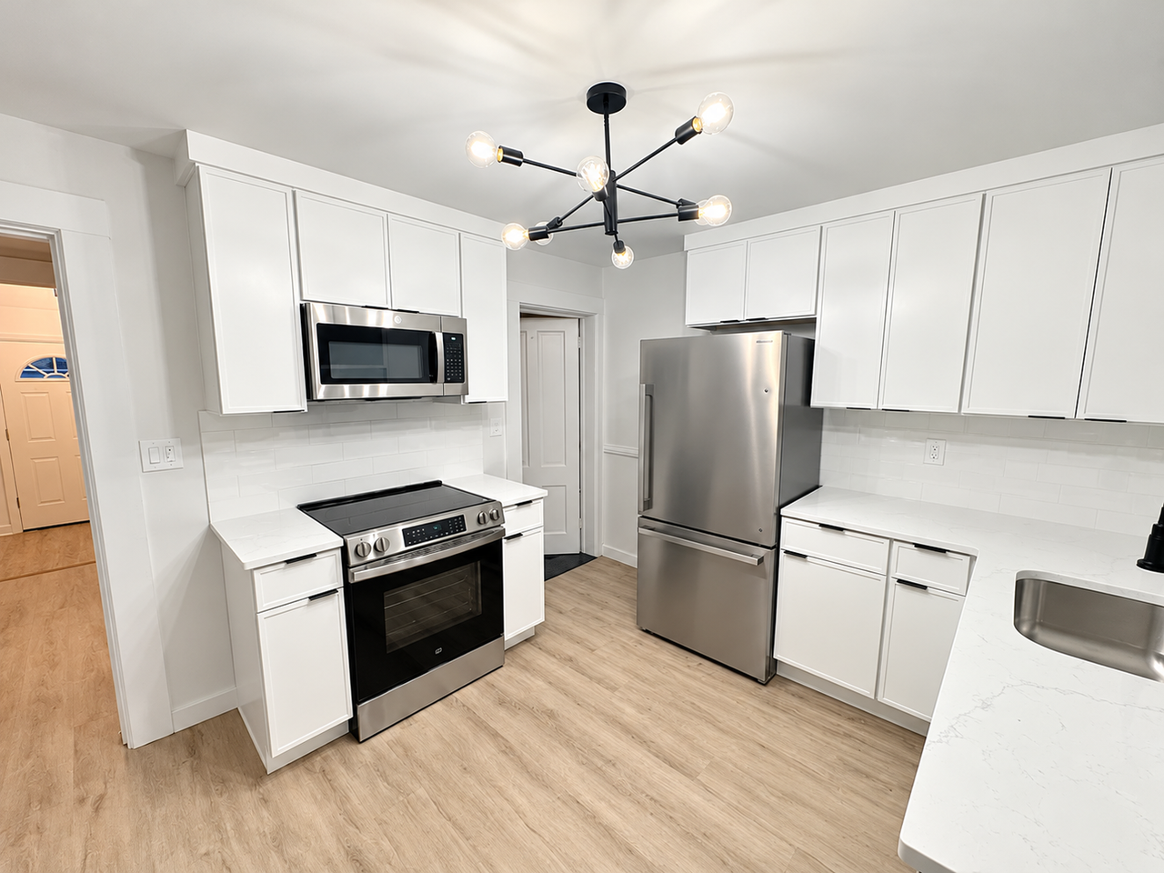 23 Center St #D - Photo 3 of 6