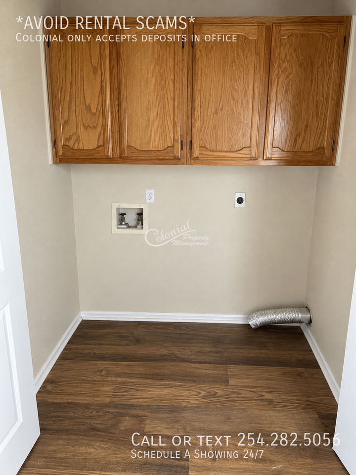 2416 Grasslands Dr - Photo 7 of 16