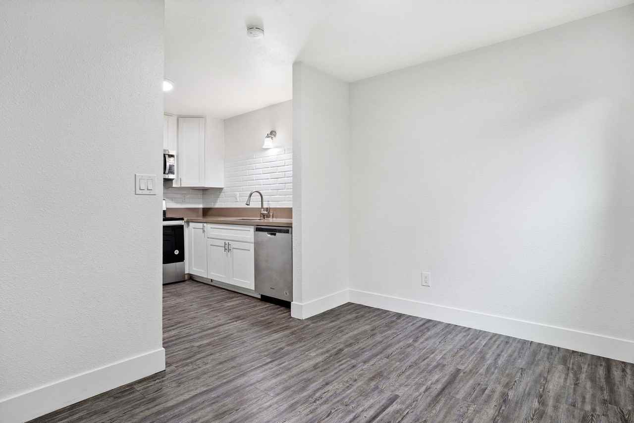 3601 Hilltop Dr #E3 - Photo 7 of 50