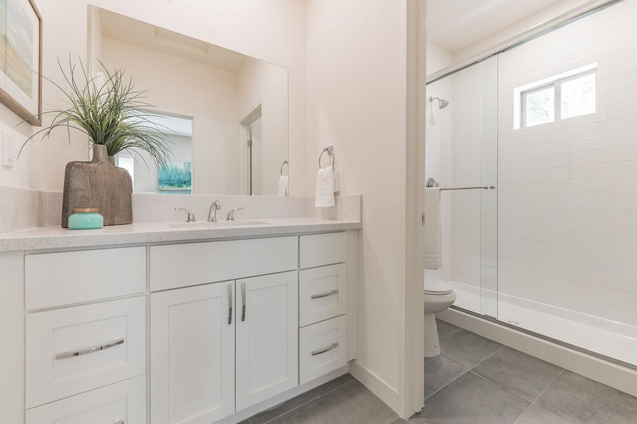 1454 Vista Heights Way #110 - Photo 7 of 50