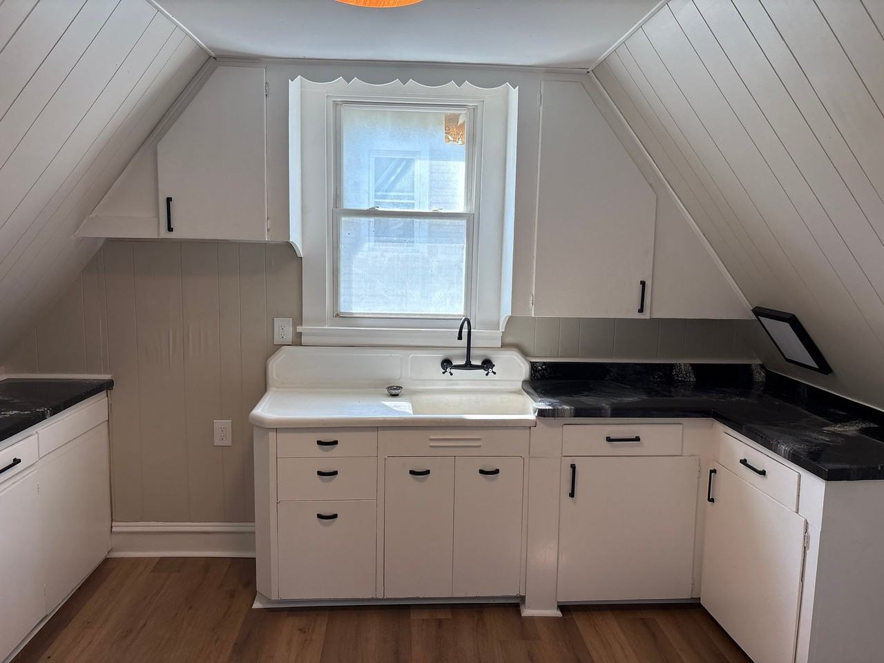 408 Park St #408-5 - Photo 4 of 10