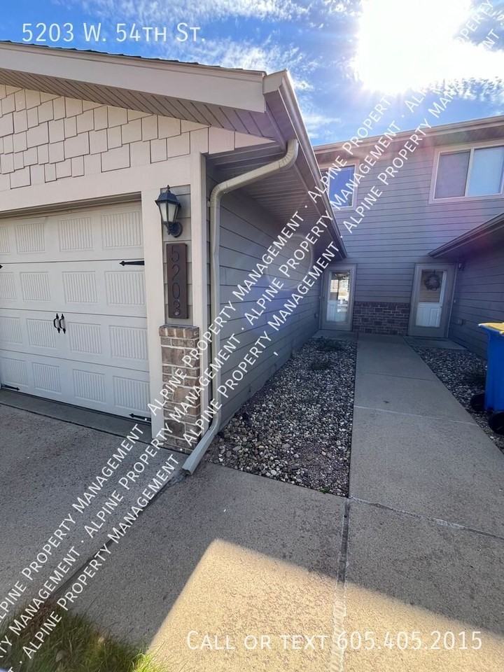 5203 W 54th St N - Photo 2 of 24