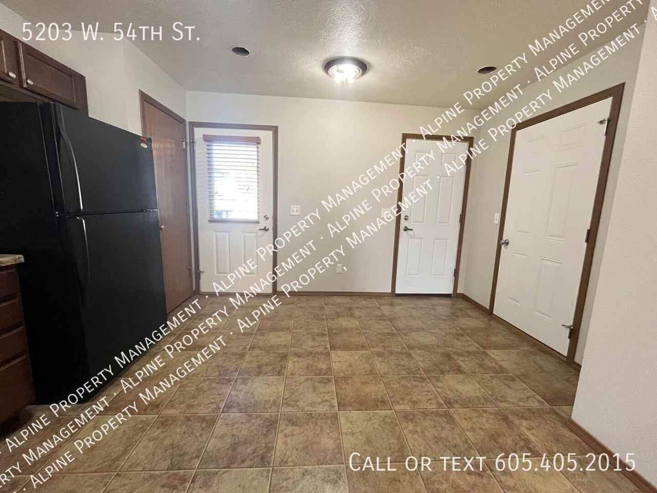 5203 W 54th St N - Photo 6 of 24