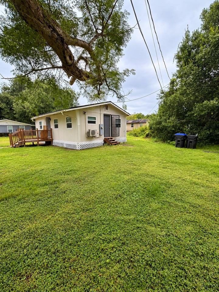14713 Micah St - Photo 4 of 13