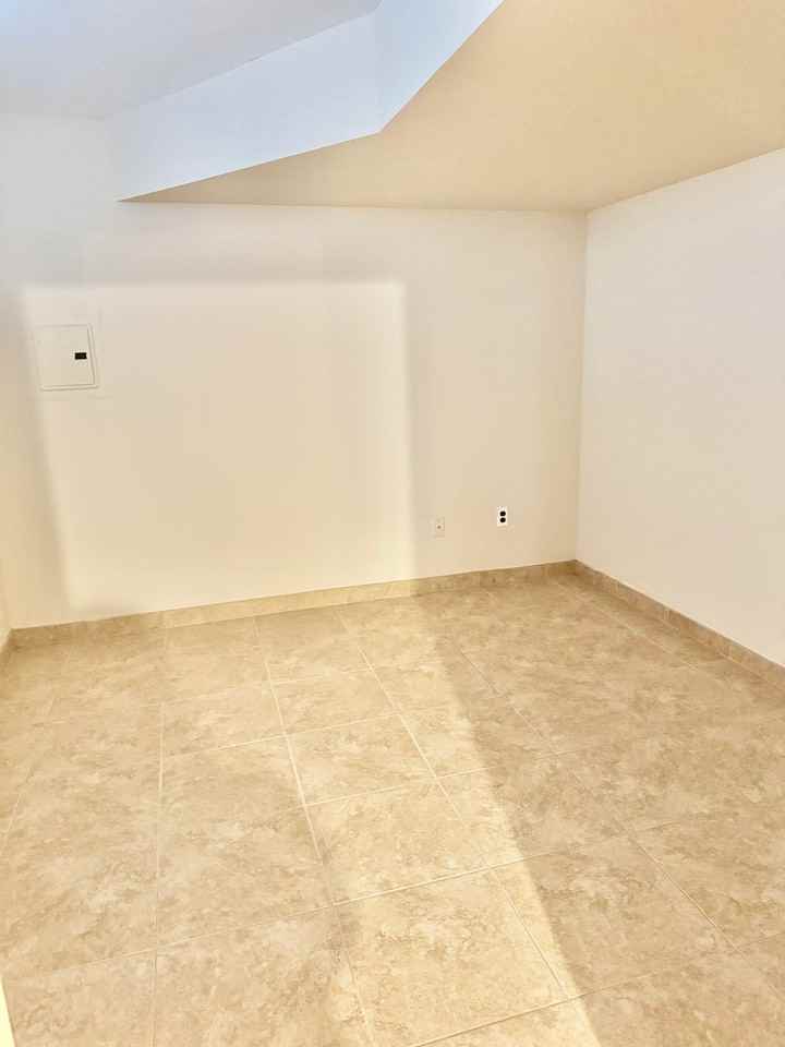 294 Alverson Ave #1 - Photo 5 of 9