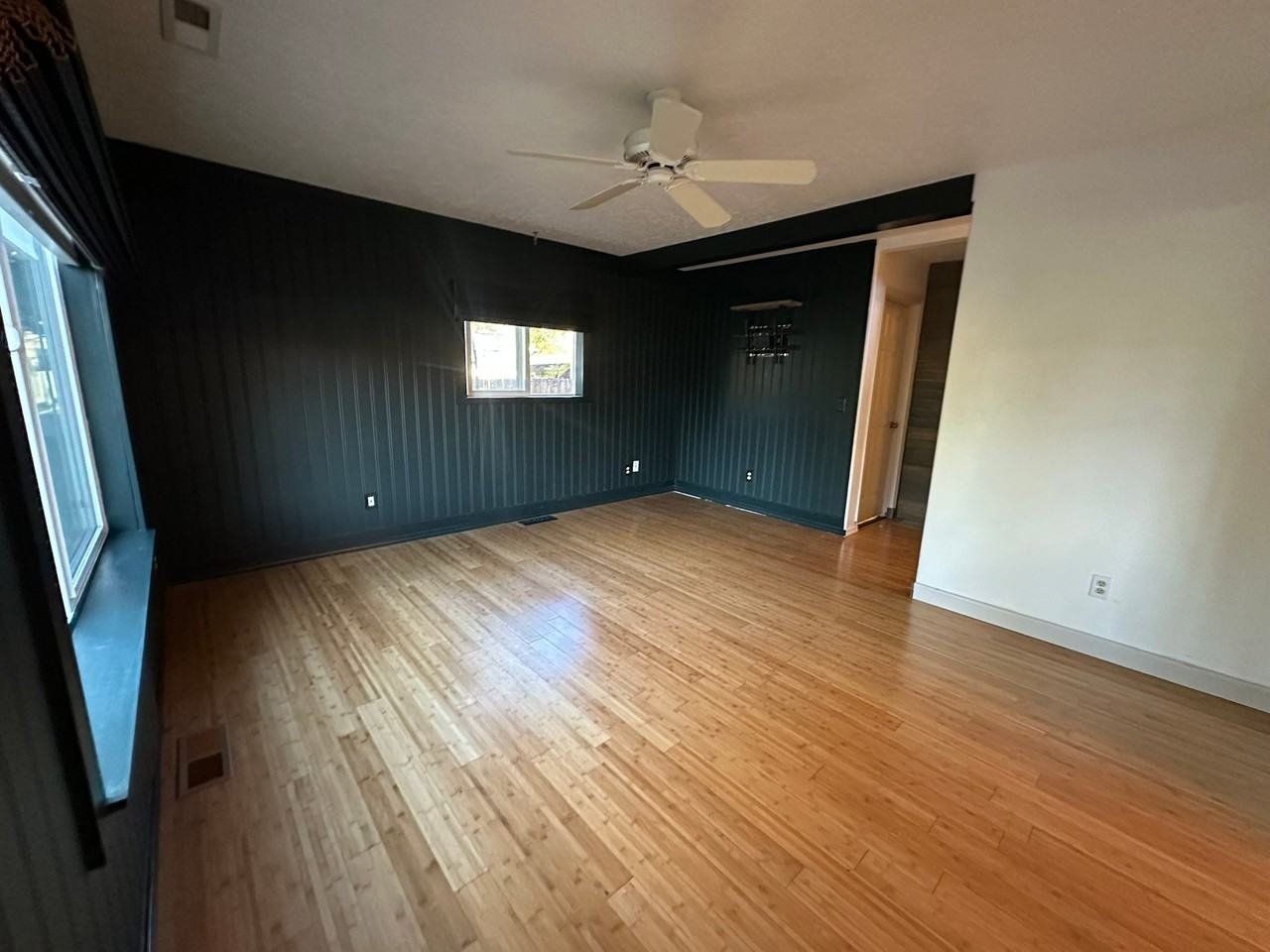 1151 N Barlow St - Photo 3 of 19