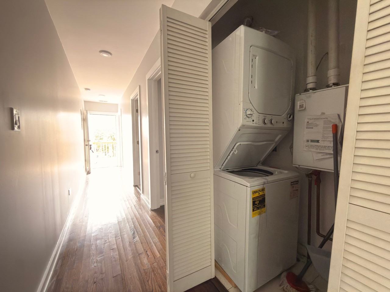 6040 S Rhodes Ave #2 - Photo 7 of 14