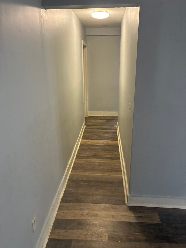 214 S Marshall St #1 - Photo 4 of 10