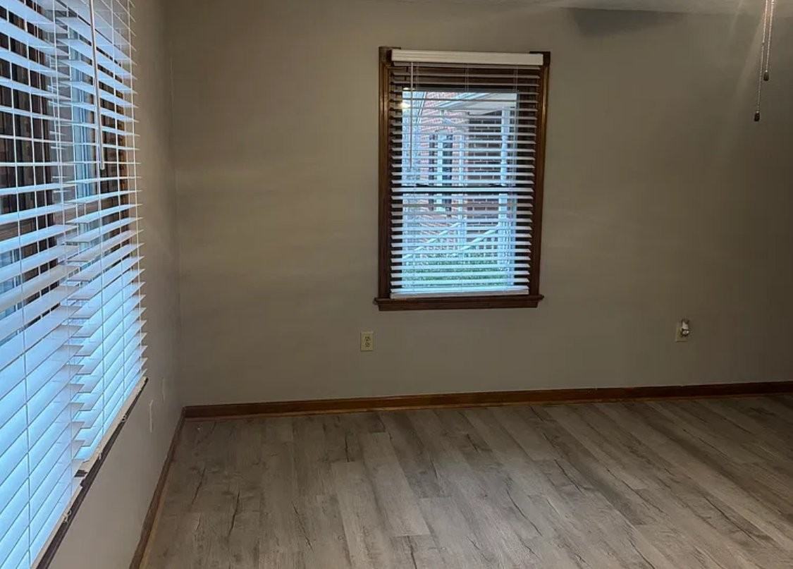 833 Carr Rd - Photo 3 of 11