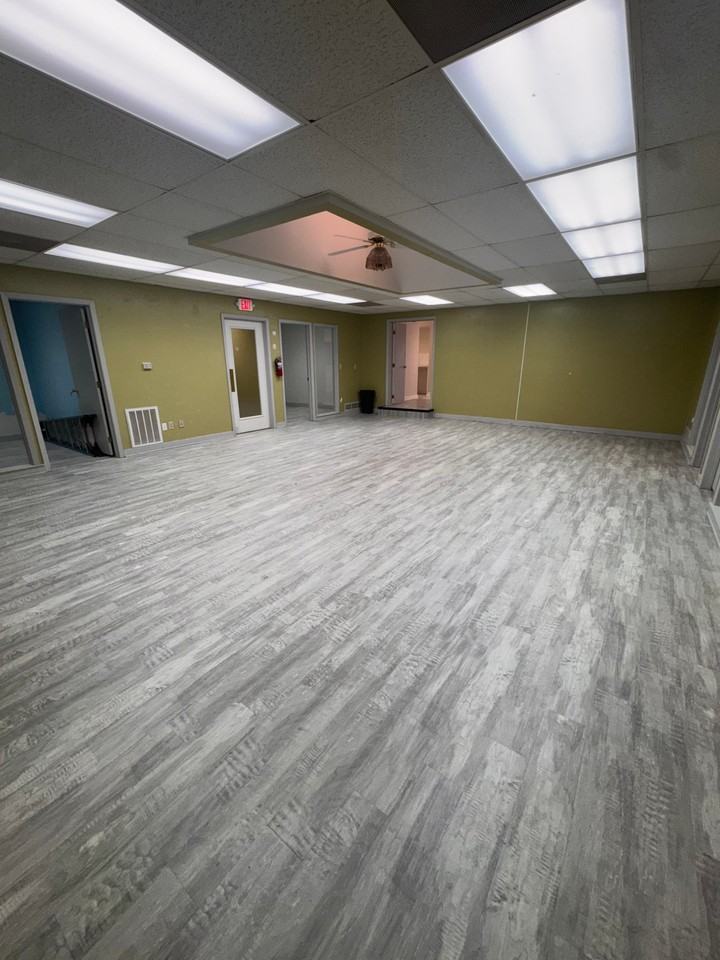 8009 E 171st St #1 - Photo 5 of 12