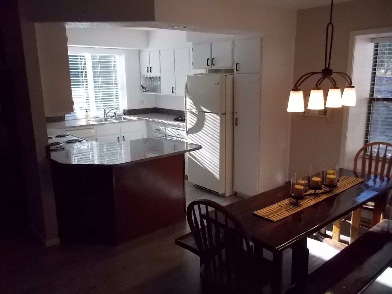 8 Holly Ln - Photo 4 of 13
