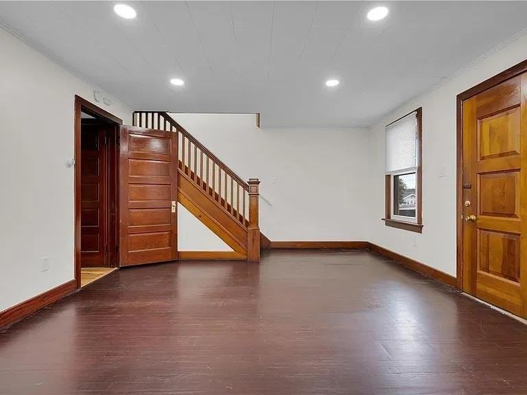 625 Fulmer St - Photo 4 of 5