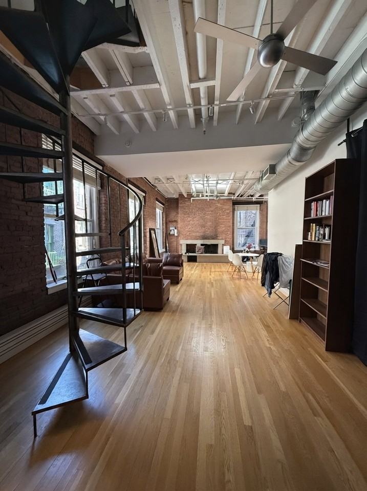 131 Mercer St - Photo 6 of 16